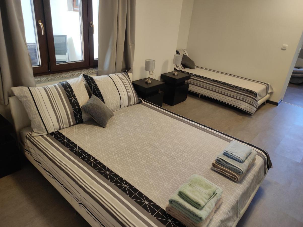 Viktor Rooms And Apartments Rovinj Exterior photo